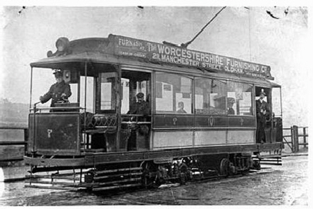 Middleton - front loading tram